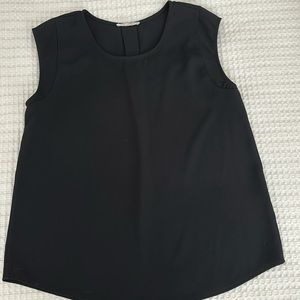 Le Lis- size small black top - made in USA